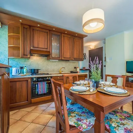 Maison Livia Apartamento *