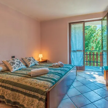 Maison Livia Apartment